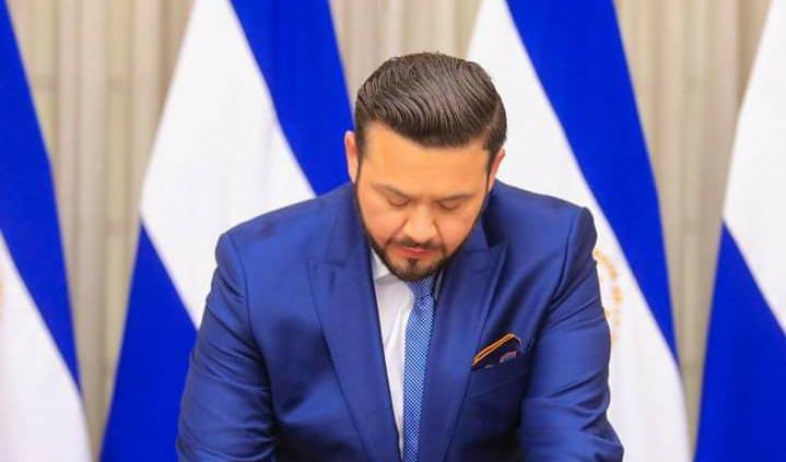 subcomisionado-cristian-flores-pide-a-diputados-que-dejen-de-darle-la-espalda-al-pueblo-y-aprueben-el-presupuesto-2021